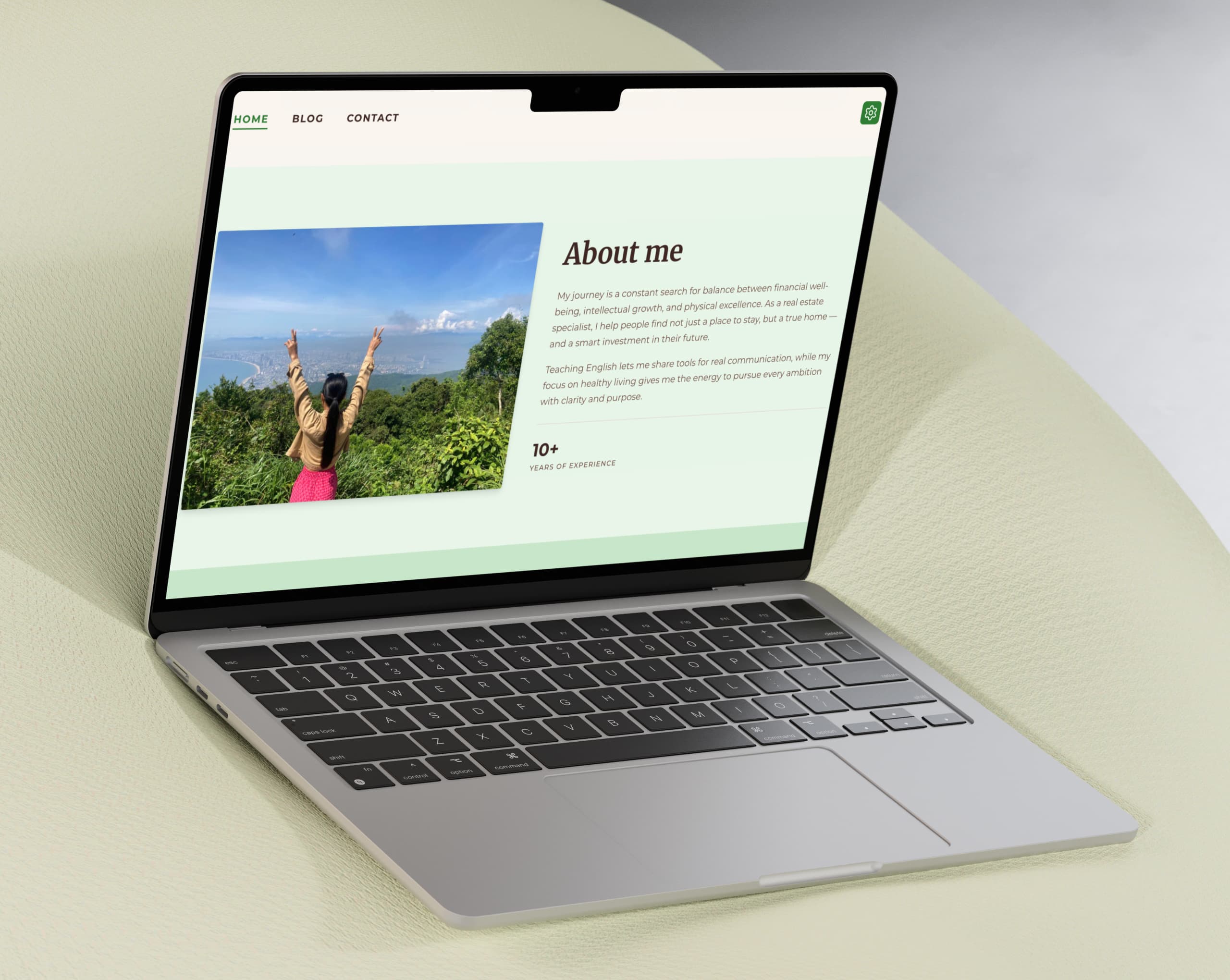 Ly Nguyen personal website Project Cover Image